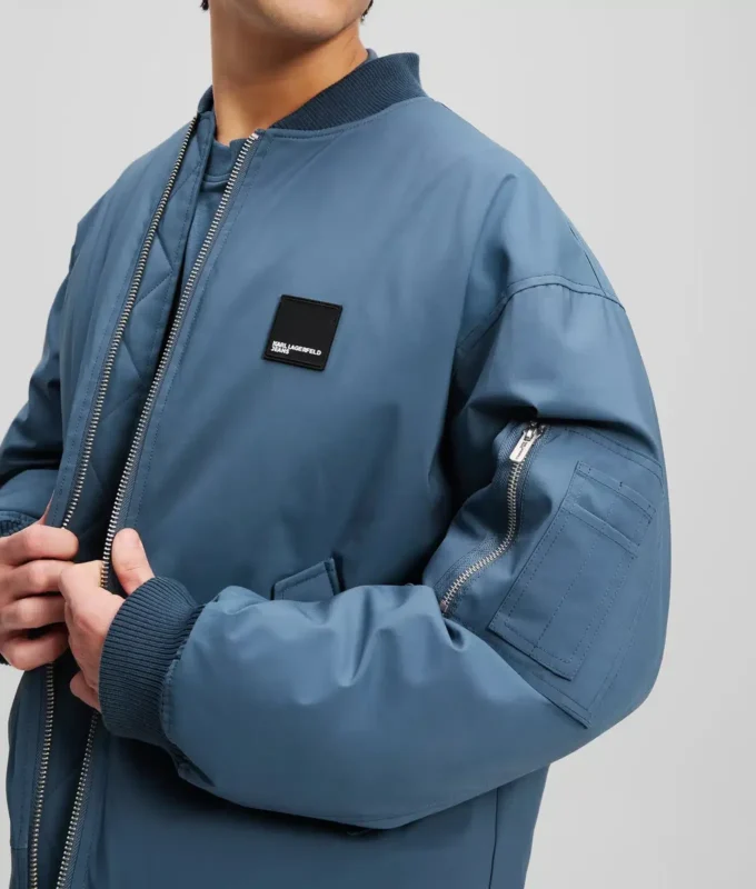 BOMBER BOMBER