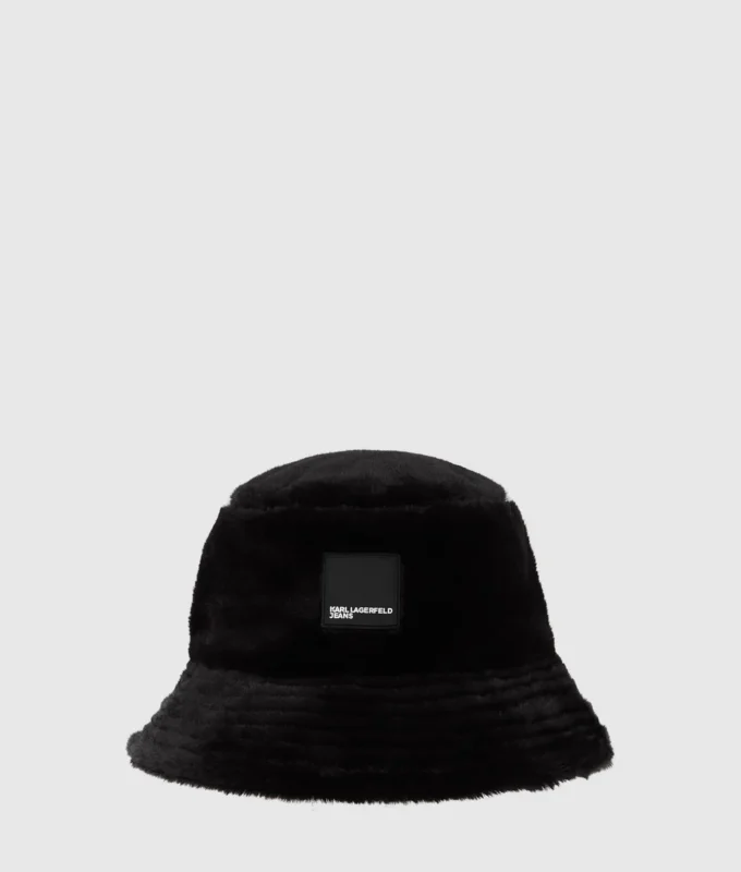 Bonnet en fausse fourrure