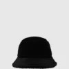 Bonnet en fausse fourrure