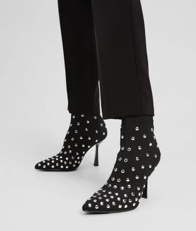 BOTTES TRICOTÉES À CLOUS PANDARA BOTTES TRICOTÉES À CLOUS PANDARA