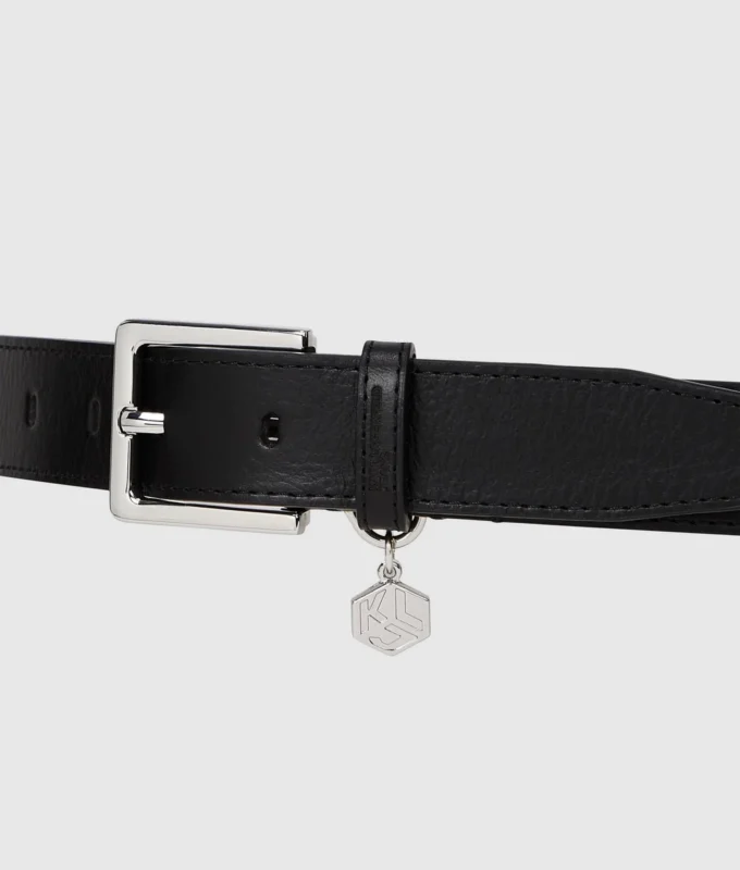Ceinture avec breloque logo