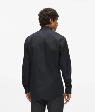 Chemise à boutons carrés