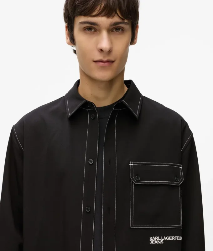 Chemise à coutures contrastées