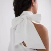 CHEMISE À MANCHE UNIQUE AVEC NOEUD CHEMISE À MANCHE UNIQUE AVEC NOEUD