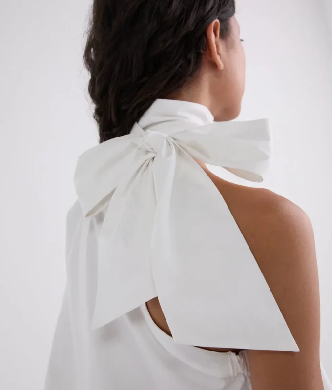 CHEMISE À MANCHE UNIQUE AVEC NOEUD CHEMISE À MANCHE UNIQUE AVEC NOEUD
