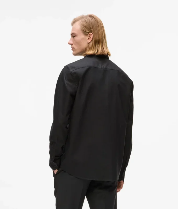 Chemise noire classique Chemise noire classique