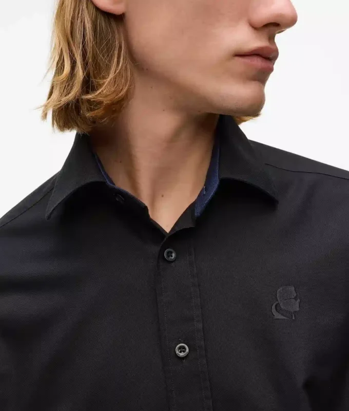 Chemise noire classique Chemise noire classique