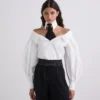 CHEMISE À ÉPAULES DÉNUDÉES CHEMISE À ÉPAULES DÉNUDÉES