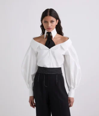 CHEMISE À ÉPAULES DÉNUDÉES