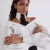 CHEMISE À ÉPAULES DÉNUDÉES CHEMISE À ÉPAULES DÉNUDÉES