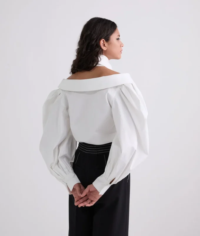CHEMISE À ÉPAULES DÉNUDÉES CHEMISE À ÉPAULES DÉNUDÉES