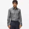 Chemise à poignets en biais Chemise à poignets en biais