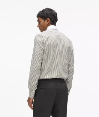 Chemise à rayures et col contrasté