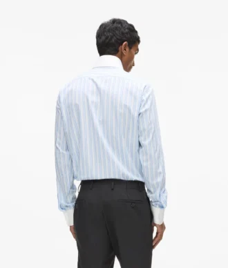Chemise à rayures et col contrasté