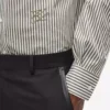 Chemise à rayures et col contrasté