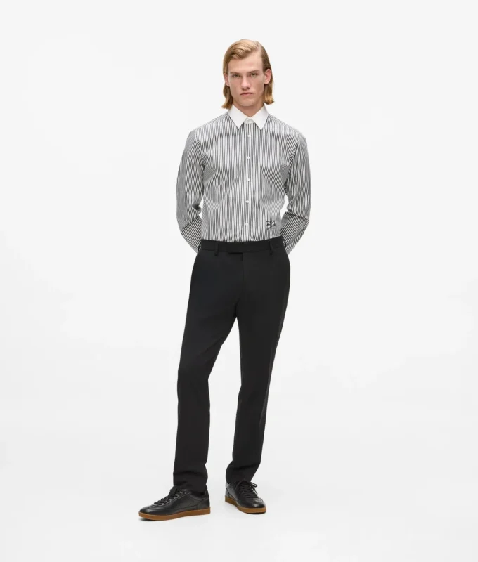 Chemise à rayures et col contrasté Chemise à rayures et col contrasté
