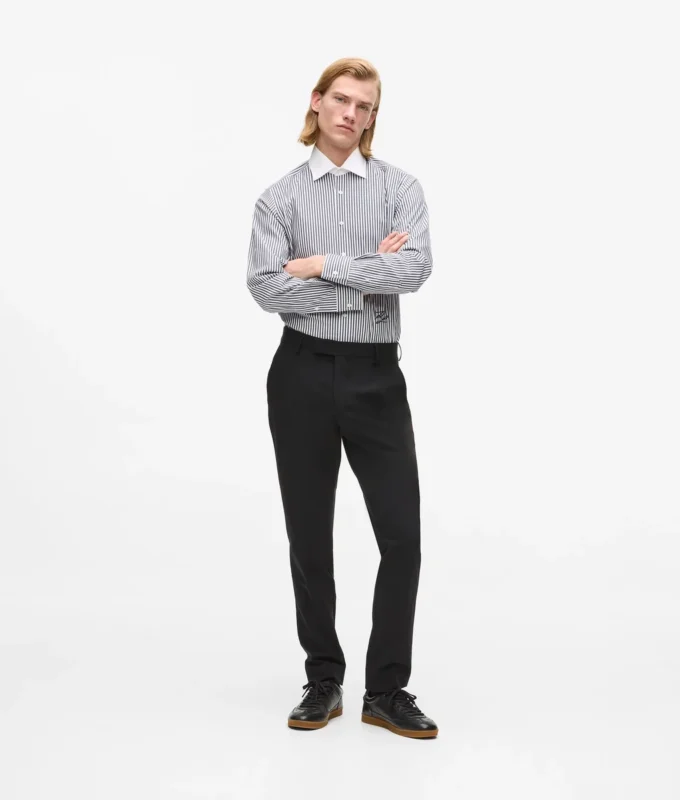 Chemise à rayures et col contrasté