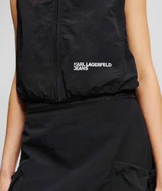 GILET À CAPUCHE