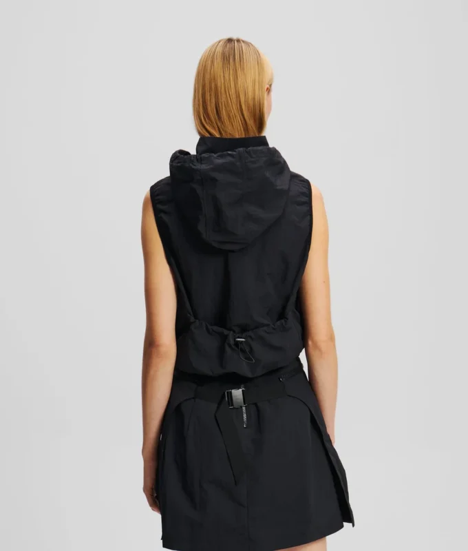 GILET À CAPUCHE GILET À CAPUCHE