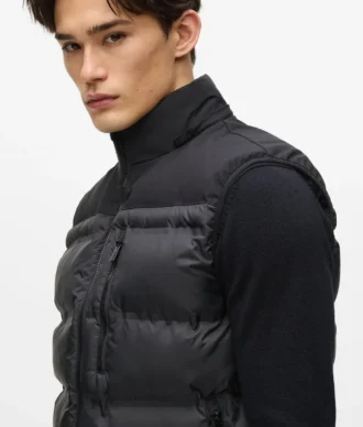 Gilet matelassé à capuche