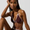 Haut de bikini triangle festonné Haut de bikini triangle festonné