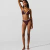 Haut de bikini triangle festonné Haut de bikini triangle festonné