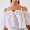HAUT DE MAILLOT DE BAIN COURT À ÉPAULES DÉNUDÉES HAUT DE MAILLOT DE BAIN COURT À ÉPAULES DÉNUDÉES