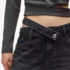 Jean ample à découpes à la taille
