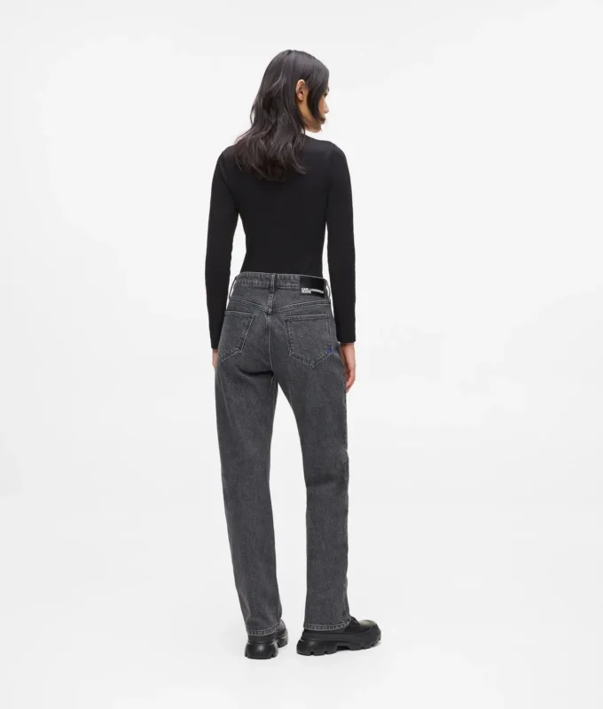 Jean droit taille haute Jean droit taille haute