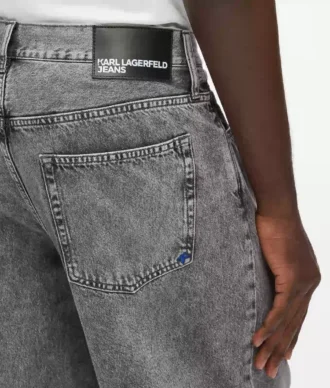Jean à jambes évasées