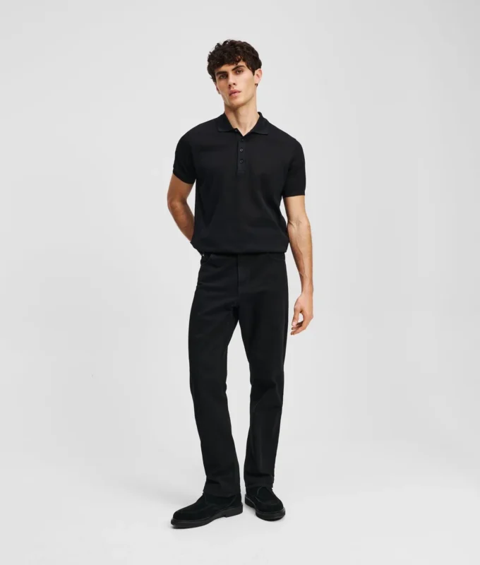 JEANS CONICES AVEC DÉTAIL ZIP JEANS CONICES AVEC DÉTAIL ZIP