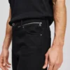 JEANS CONICES AVEC DÉTAIL ZIP JEANS CONICES AVEC DÉTAIL ZIP