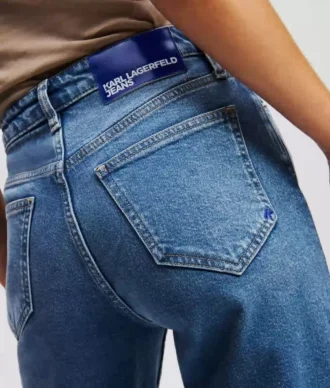 JEANS DROITS À TAILLE HAUTE