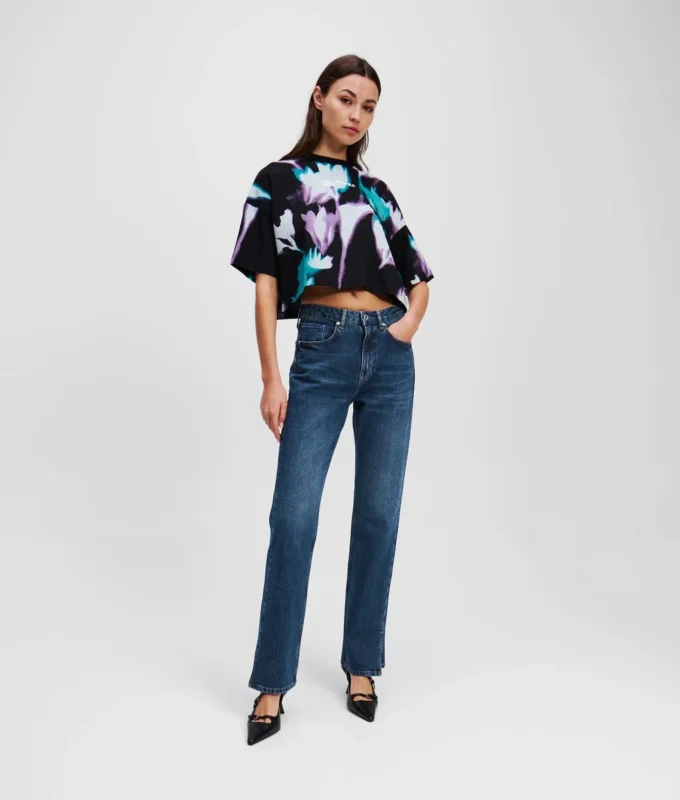 JEANS DROITS À TAILLE HAUTE ET OURLET FENDU JEANS DROITS À TAILLE HAUTE ET OURLET FENDU