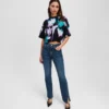 JEANS DROITS À TAILLE HAUTE ET OURLET FENDU JEANS DROITS À TAILLE HAUTE ET OURLET FENDU