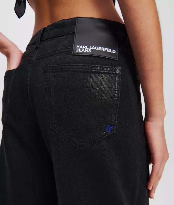 JEANS DÉTENDUS À TAILLE MOYENNE ENDUITS JEANS DÉTENDUS À TAILLE MOYENNE ENDUITS