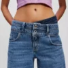 JEANS RELAX À DOUBLE CEINTURE JEANS RELAX À DOUBLE CEINTURE