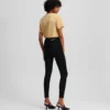 JEANS SKINNY À TAILLE HAUTE JEANS SKINNY À TAILLE HAUTE
