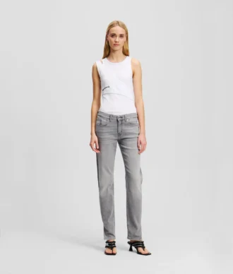 JEANS SLIM À TAILLE MOYENNE ET OURLET FENDU