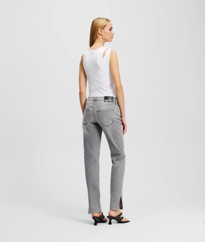JEANS SLIM À TAILLE MOYENNE ET OURLET FENDU JEANS SLIM À TAILLE MOYENNE ET OURLET FENDU