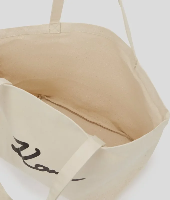 K/SIGNATURE SHOPPER