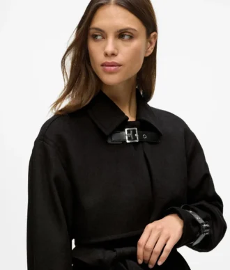 Manteau court en laine mélangée