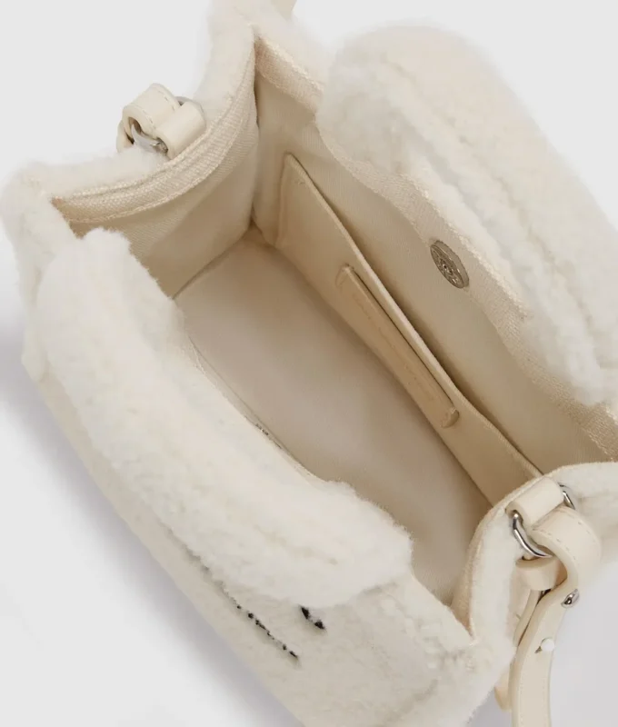 Mini sac fourre-tout en peau lainée Rue St-Guillaume Mini sac fourre-tout en peau lainée Rue St-Guillaume