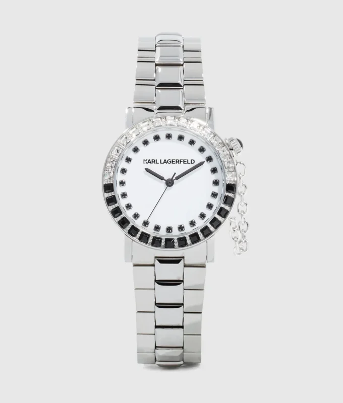 MONTRE ORNÉE DE CRISTAUX MONTRE ORNÉE DE CRISTAUX