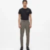 Pantalon ajusté Pantalon ajusté