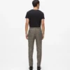 Pantalon ajusté Pantalon ajusté