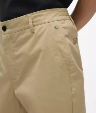 Pantalon chino classique