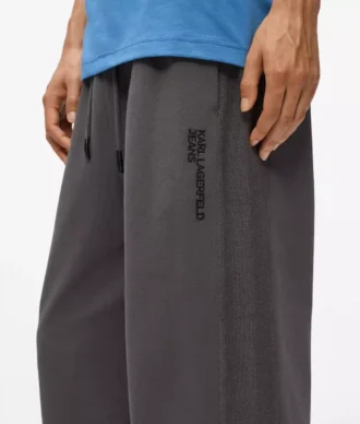 Pantalon de survêtement à l’envers Pantalon de survêtement à l’envers