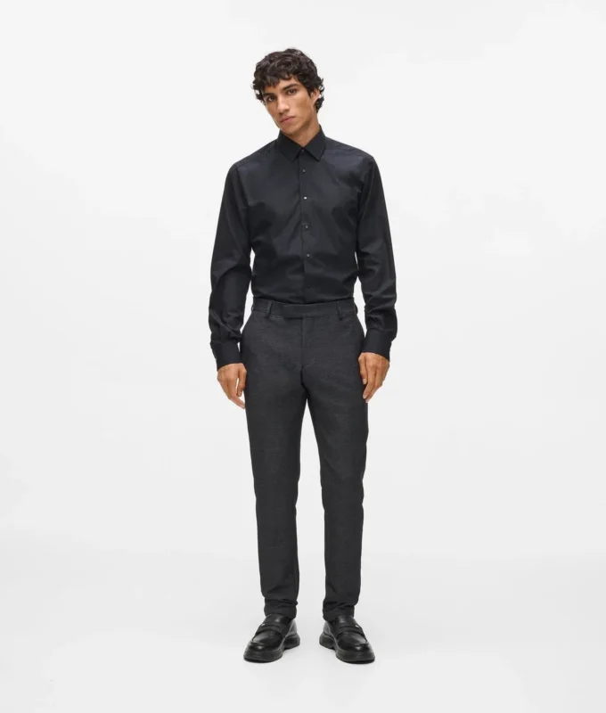 Pantalon à détails en satin Pantalon à détails en satin