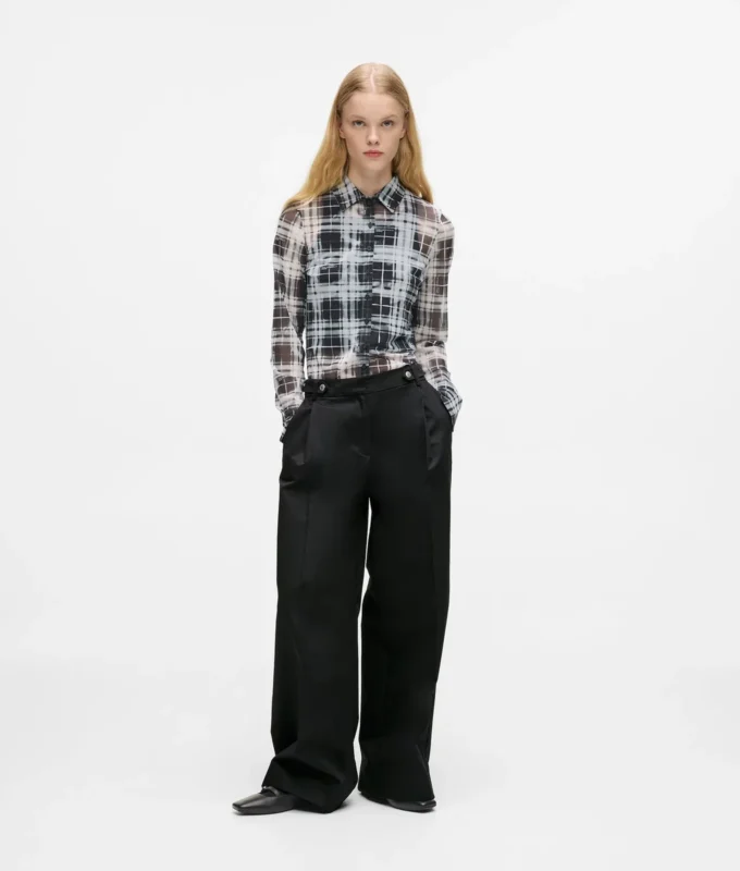 Pantalon large ajusté Pantalon large ajusté